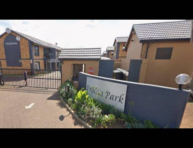 2 BEDROOM APARTMENT FOR SALE IN ALBEMARLE EXT 1